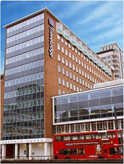 Travelodge Croydon Central Extérieur photo