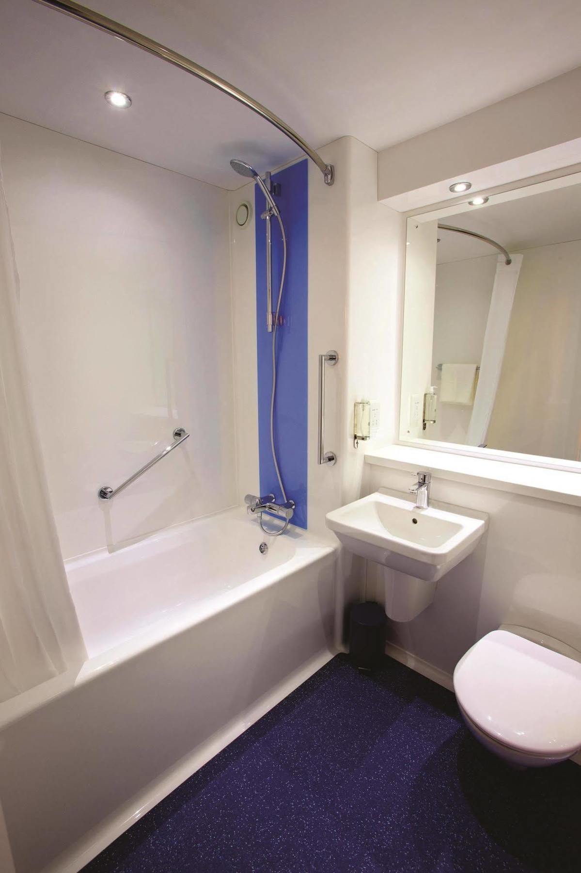 Travelodge Croydon Central Extérieur photo